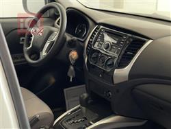 میتسوبیشی L200